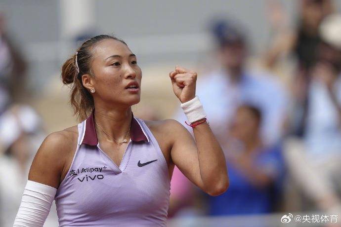 皇冠登一登二登三区别
_郑钦文重返世界第五 将以头号种子身份参加WTA女王杯