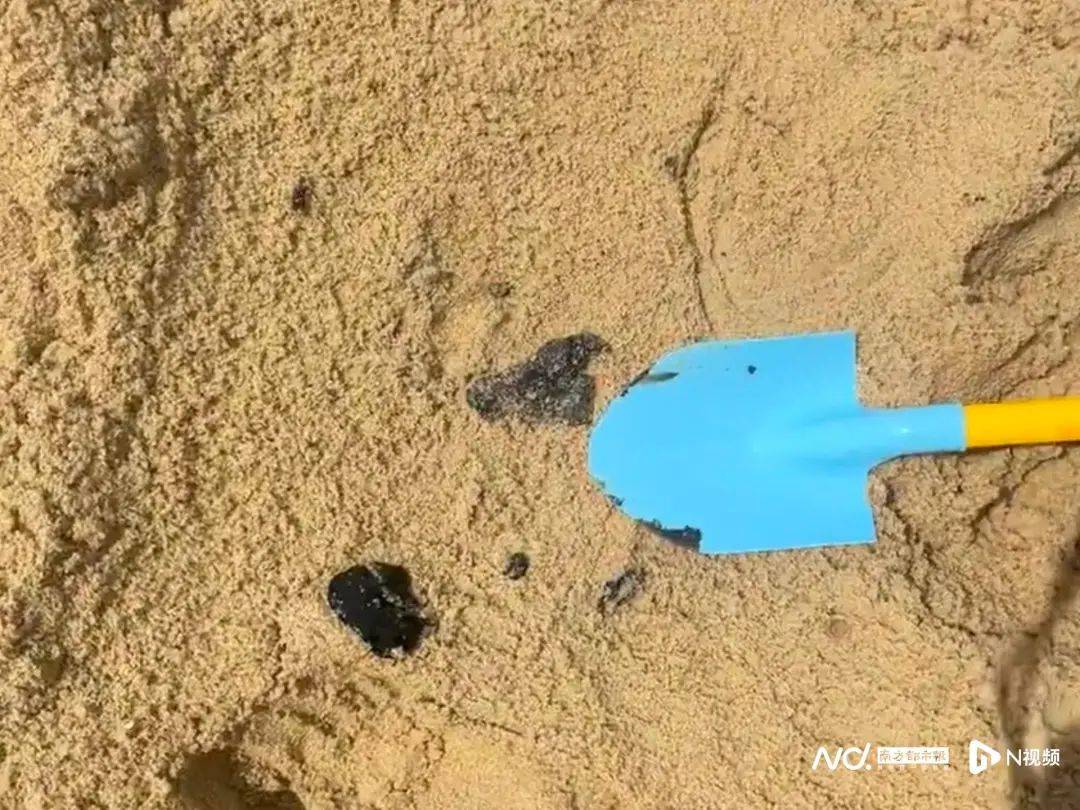 皇冠登3管理出租
_“擦都擦不掉”!多名网友反映深圳大梅沙现黑色油污皇冠登3管理出租
,味道刺鼻!官方回应