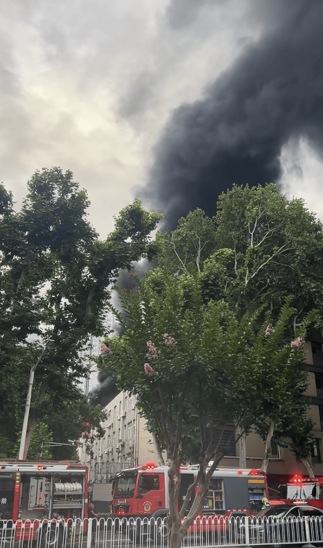 皇冠信用網在线申请
_南京一中学发生火情皇冠信用網在线申请
,火势已被扑灭