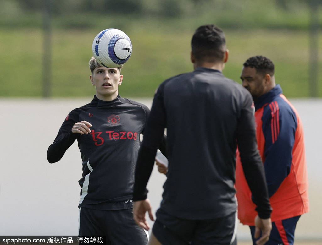 皇冠信用网足球代理
_炸了!曼联7000万镑甩卖加纳乔!昔日天才今成弃子?五大豪门抢购皇冠信用网足球代理
,谁能捡漏?