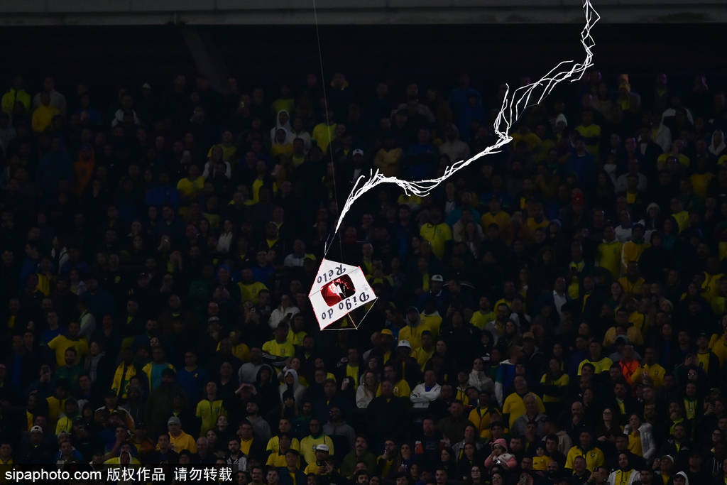 皇冠信用最新地址
_维尼修斯“泄密”皇冠信用最新地址
!一句话揭开曼联6千万新援库尼亚的“真实面目”?