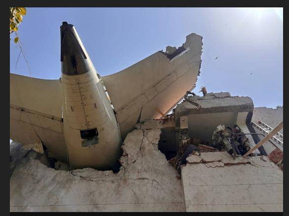 皇冠信用网去哪里弄
_787-8“梦想客机”离地190米就失联皇冠信用网去哪里弄
,波音为何多舛?丨国际识局