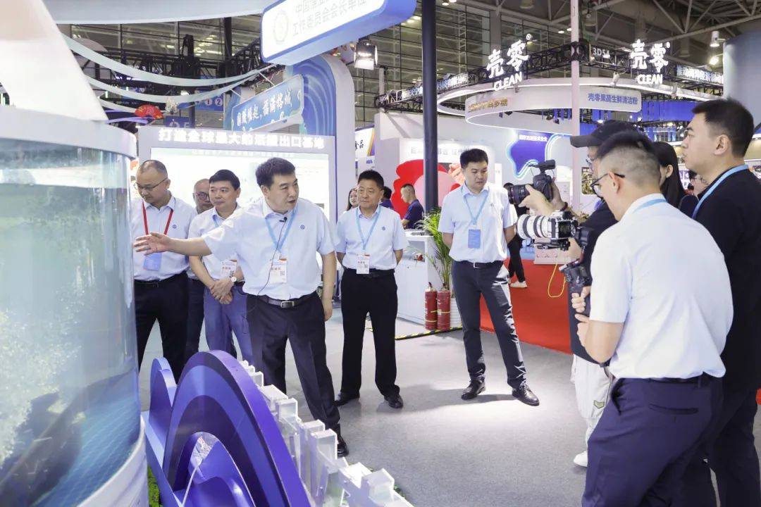 皇冠信用盘怎么开户
_福建省委副书记、福州市委书记郭宁宁等领导亲临渔博会天马科技展位视察指导皇冠信用盘怎么开户
!