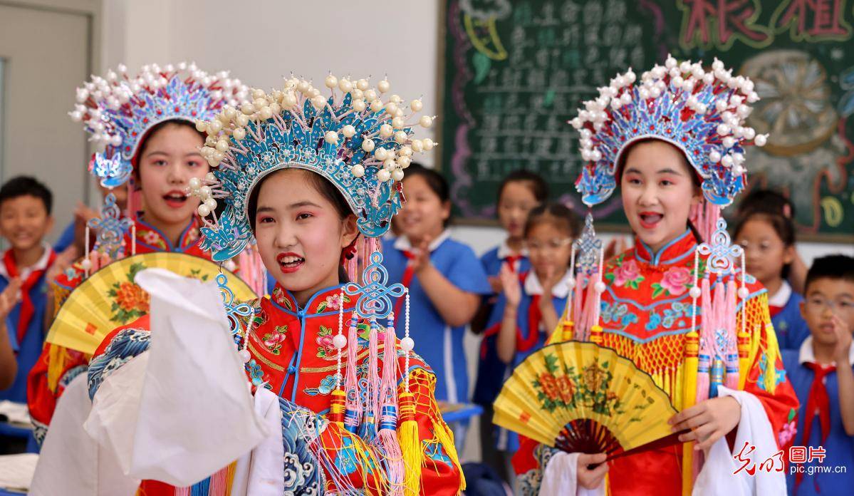 皇冠信用網注册网址
_【文化和自然遗产日】非遗薪火代代传 匠心接力续华章