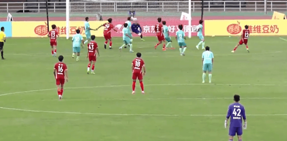 皇冠信用网如何注册
_苏超观察|徐州1:0绝杀镇江:最简单的热爱带来最纯粹的胜利