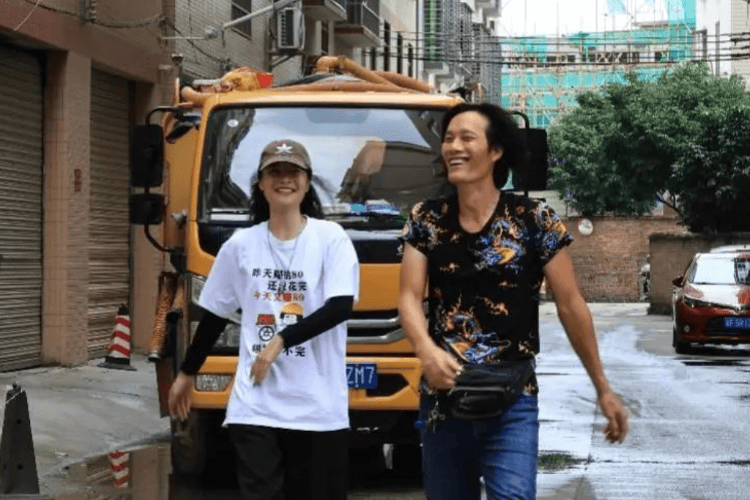 皇冠信用开户申请
_掏粪父女档皇冠信用开户申请
,启迪我们这个时代如何做父亲