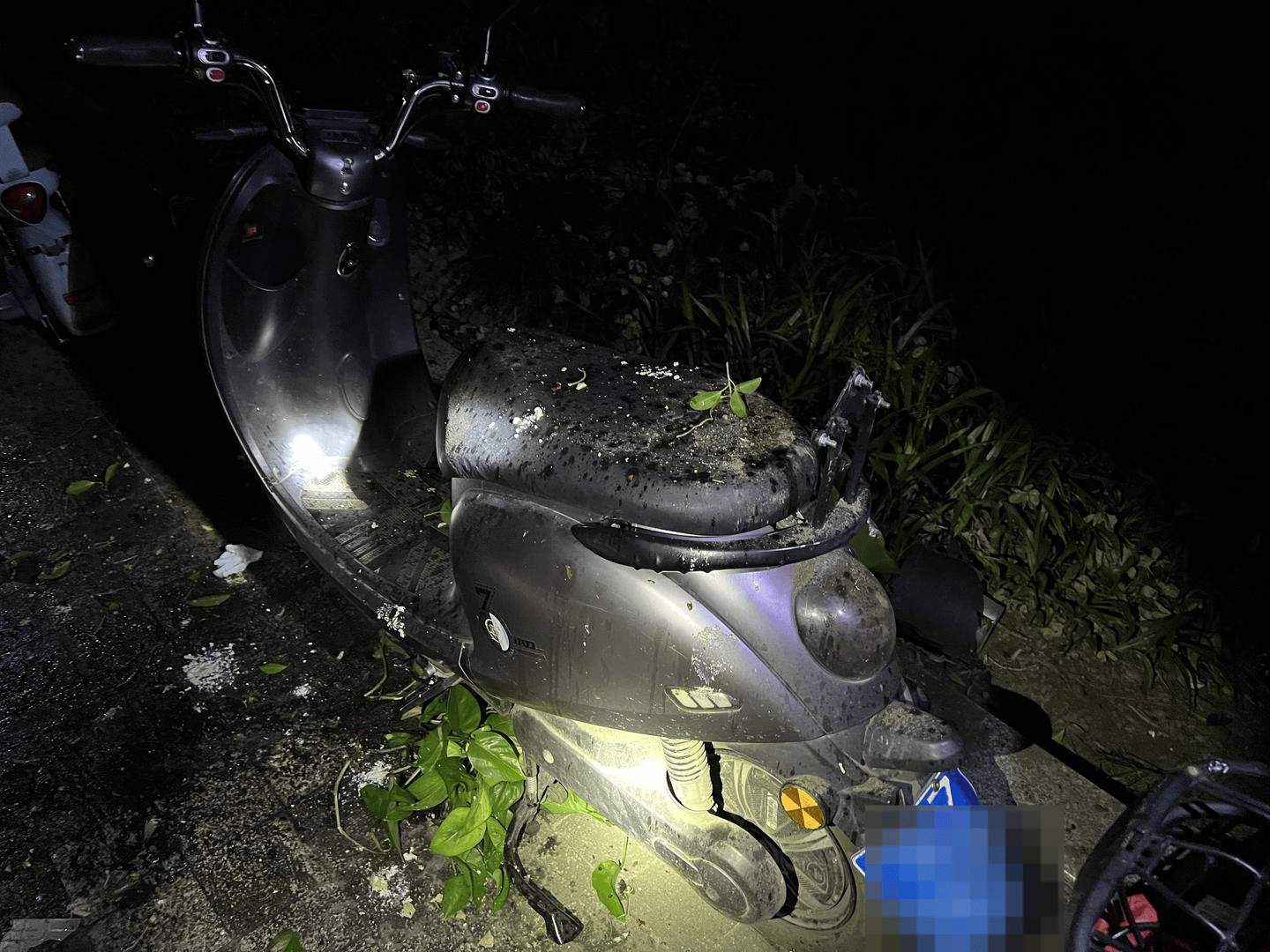 怎么开皇冠信用盘
_男子与朋友吃酒起争执怎么开皇冠信用盘
,竟从10楼扔下绿萝、兰花和不锈钢盆,被刑拘