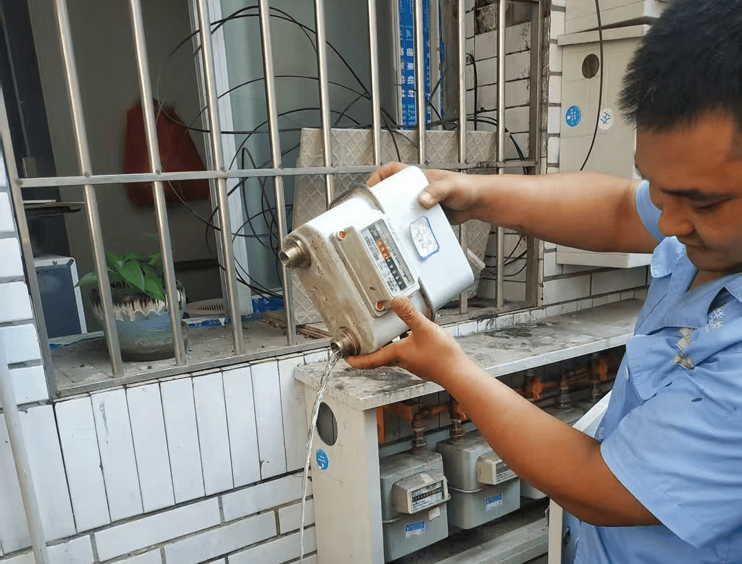 hga030.com怎么注册_四川内江一租户误将自来水管接入燃气管hga030.com怎么注册,致99户“爆表”!赔了1.5万