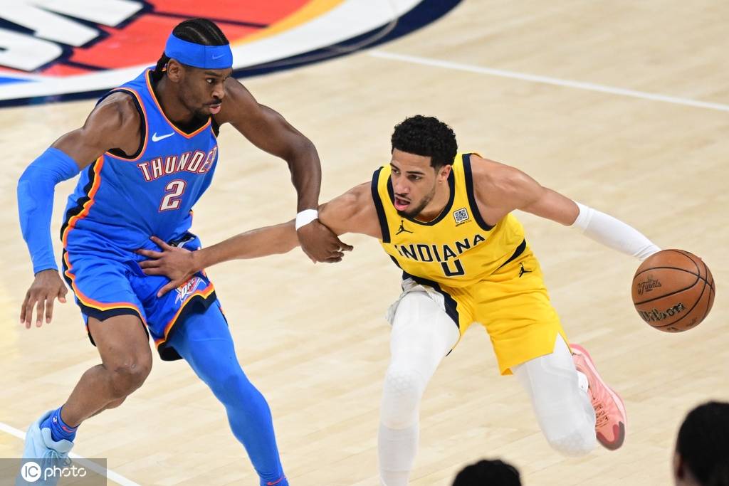 皇冠足球平台代理_亚历山大29+12哈利伯顿伤退 雷霆胜步行者夺得总冠军