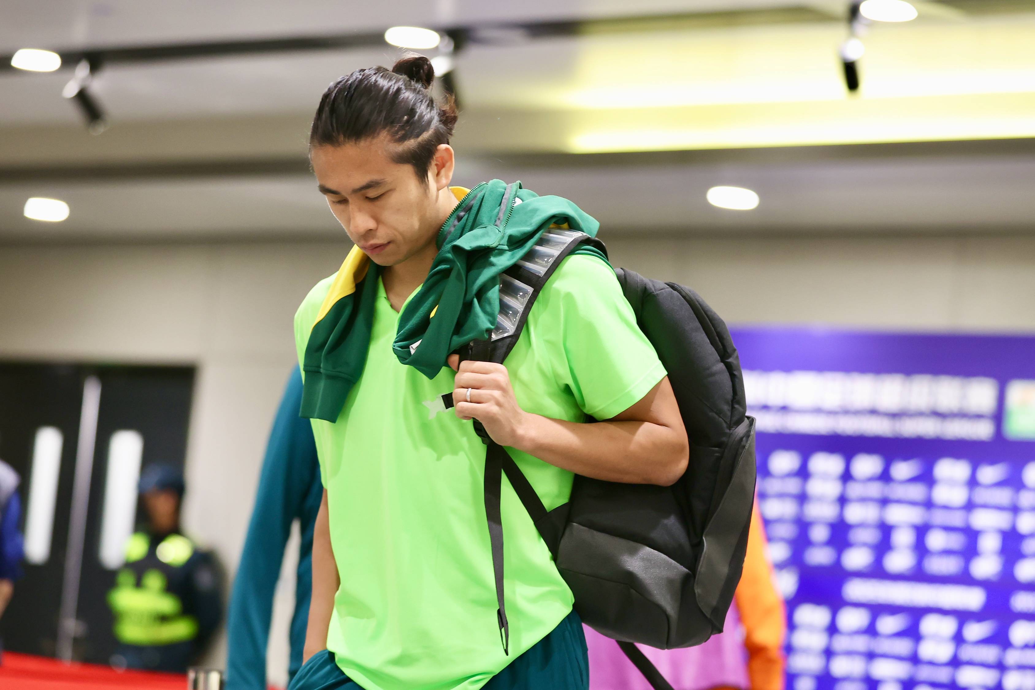 皇冠信用网申请条件_博主:国安今日前往梅州皇冠信用网申请条件,张玉宁和部分外援于机场与大部队会合