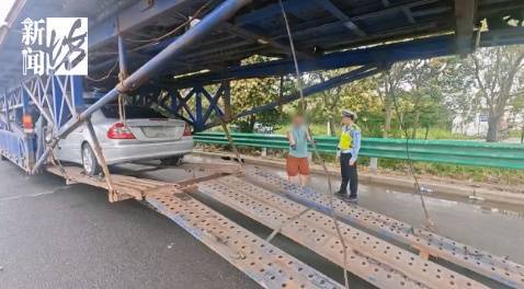 西雅图海湾人v巴黎圣日耳曼_上海高速惊现52米“贪吃车”西雅图海湾人v巴黎圣日耳曼!民警惊了:你这不是火车啊!