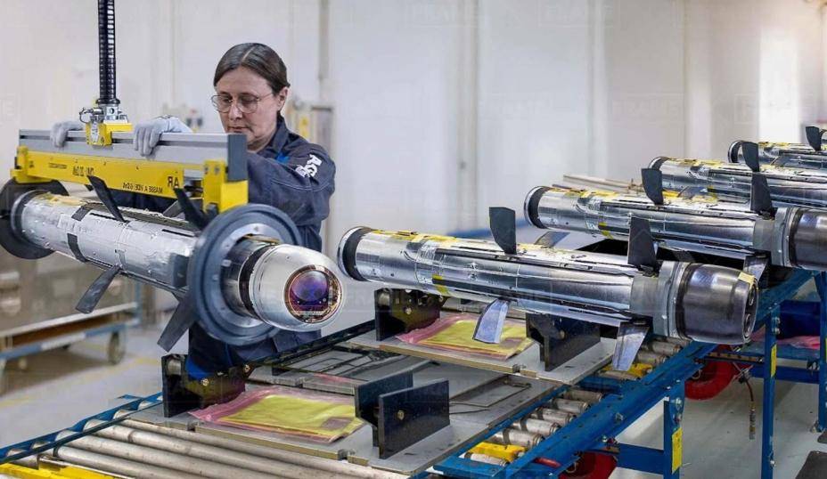 波兰超级联赛_从16亿到零波兰超级联赛,塞尔维亚全面暂停军火出口,只因被俄指背刺?武契奇陷入两难选择!