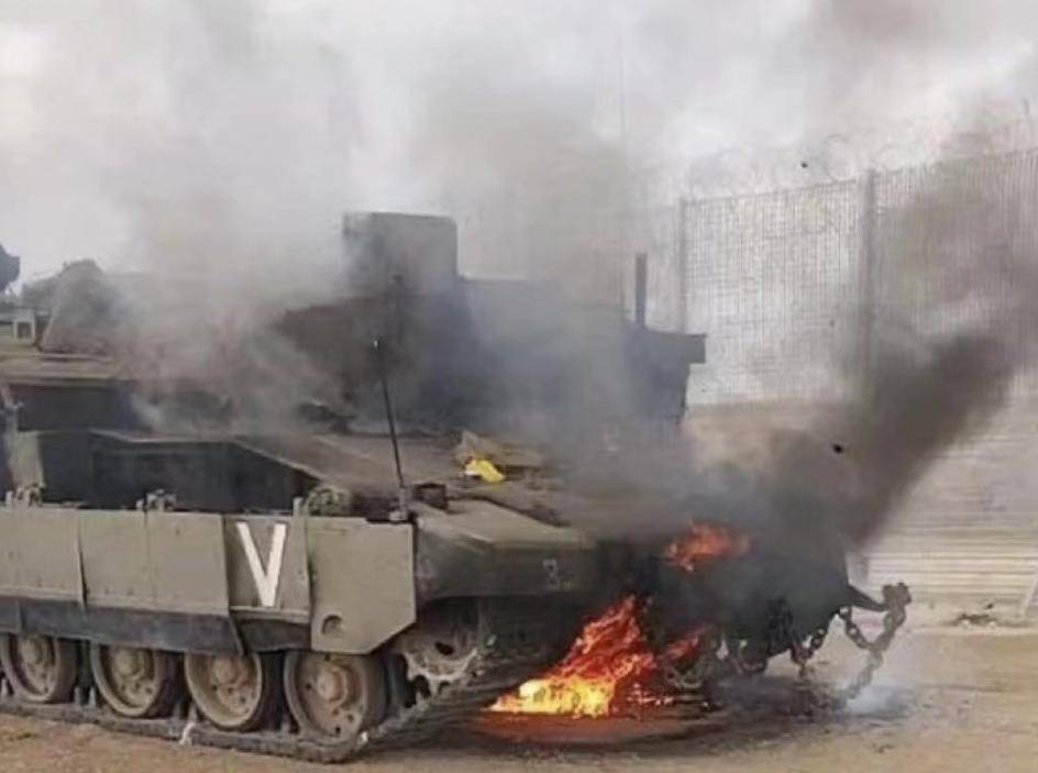 皇冠足球平台代理_伊以刚停战皇冠足球平台代理,以军传来噩耗,遭遇哈马斯致命伏击!7名以军被炸的血肉横飞