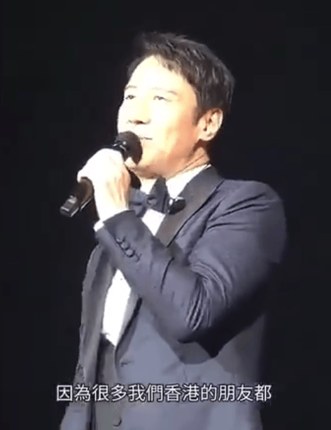 皇冠信用網代理出租_黎明在澳门演唱会上说普通话:听不懂可以下载个翻译app