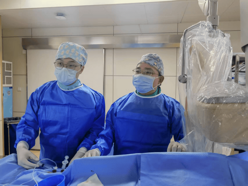 皇冠信用网怎么租_高烧39.8℃皇冠信用网怎么租,致死率极高!杭州已出现首例!上海近日多高温+强对流天气,此病尤其当心!