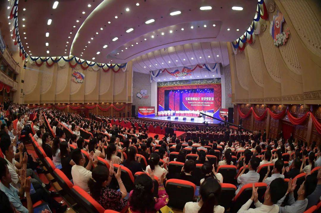 京都不死鸟 v 大阪飞脚
_金正恩会见俄文化部长京都不死鸟 v 大阪飞脚
,一起观看俄、朝文艺工作者公演