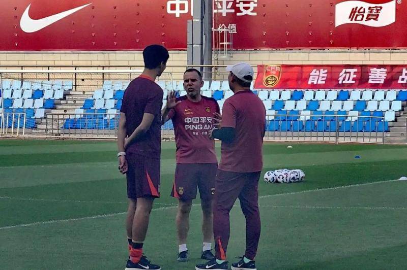 皇冠信用網网址_新国足大连开练 久尔杰维奇:非常开心接受这个任务