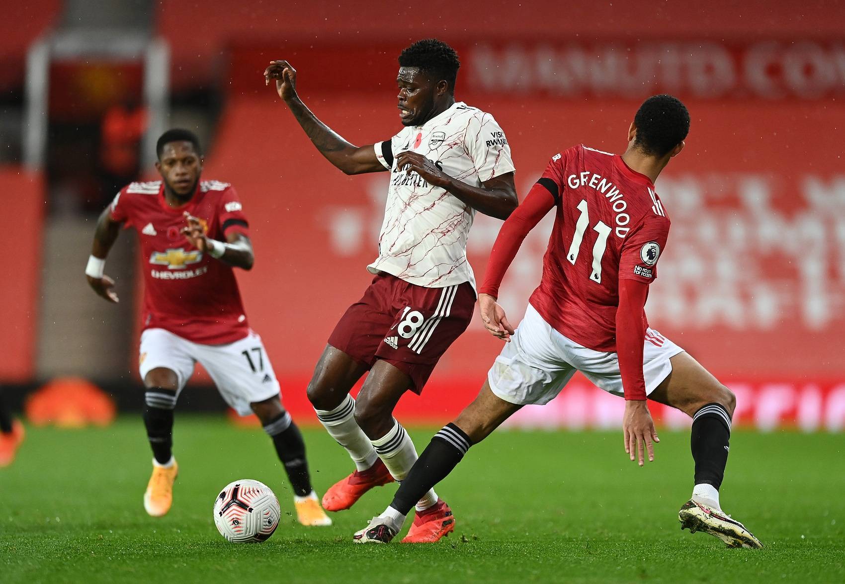 皇冠信用网去哪里弄_电讯报:格林伍德被捕后曼联立即停赛皇冠信用网去哪里弄,阿森纳却让托马斯踢了3年