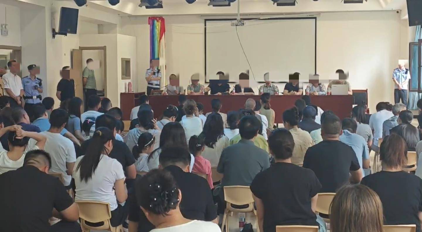 皇冠信用網会员账号_天水血铅异常幼儿确诊铅中毒皇冠信用網会员账号,疑似“毒源”浮出水面:抽检的三色发糕和玉米肠卷添加剂超标