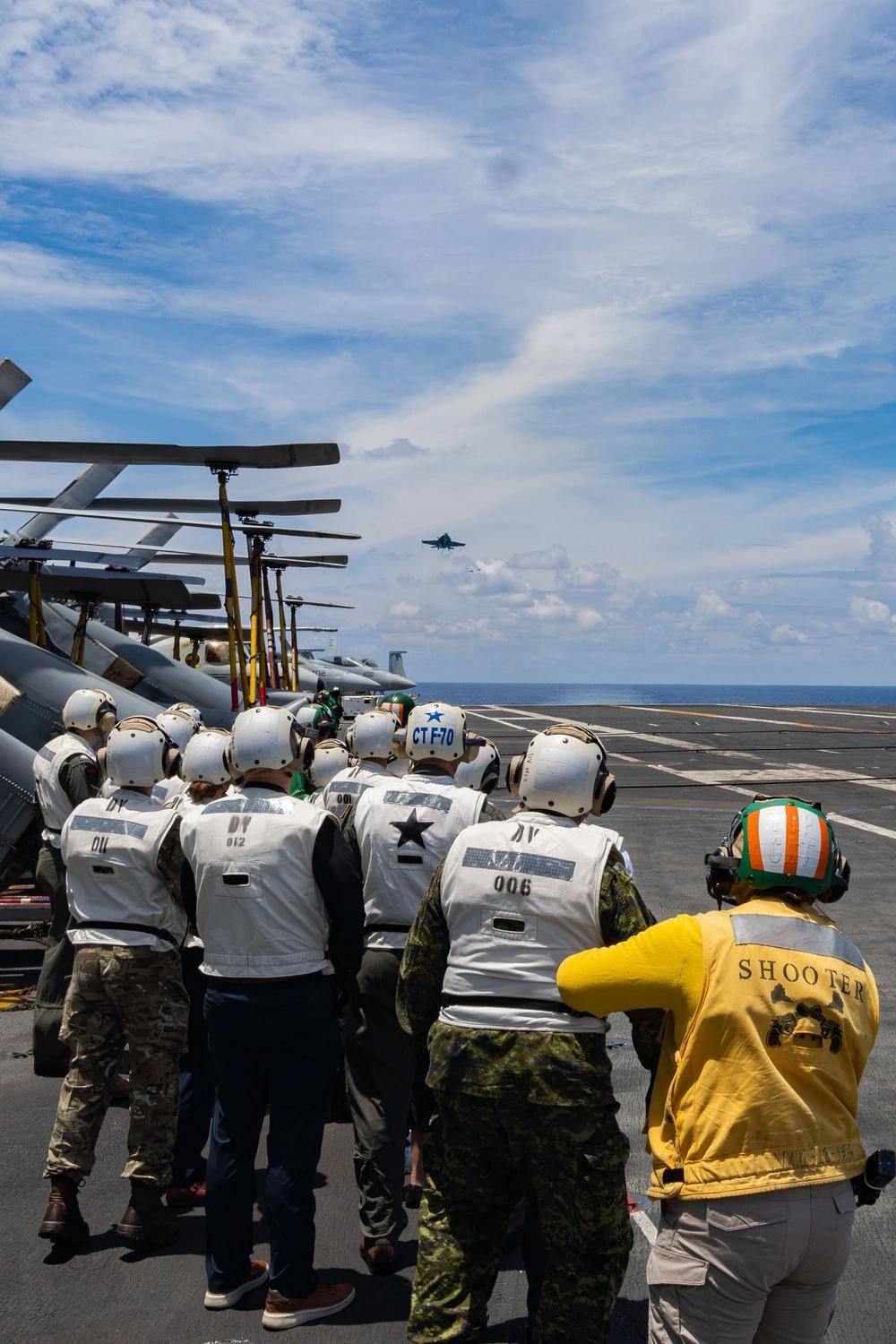 皇冠信用盘押金多少_中美突发在南海过招皇冠信用盘押金多少,歼-16或首次遭遇美军F-35C,美国又装聋作哑