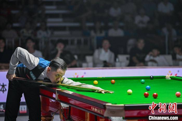 皇冠信用网登1_CBSA斯诺克巨星邀请赛:肖国栋5比2胜约翰·希金斯