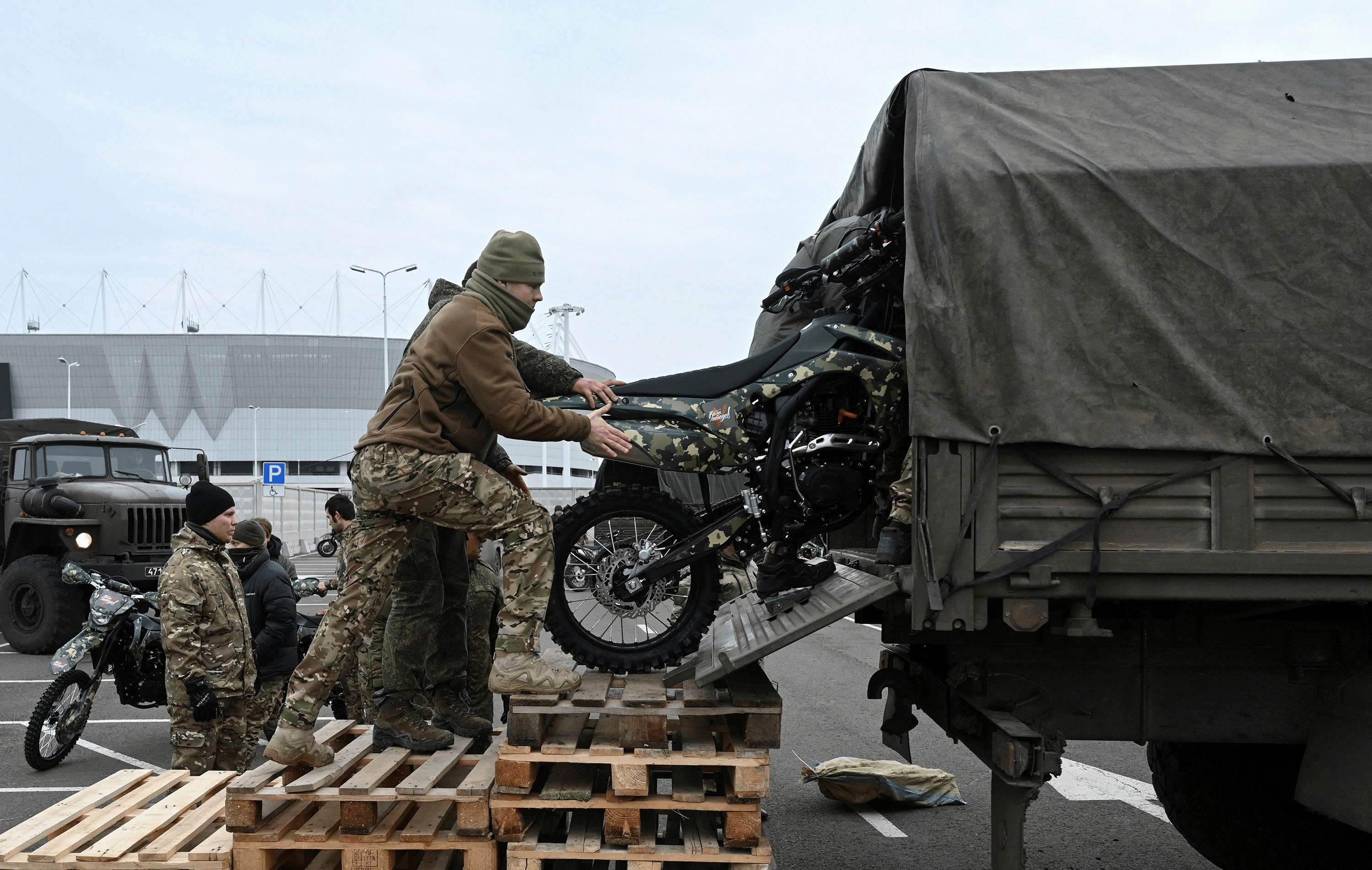 皇冠信用网登1_突然开悟?俄军打法变了皇冠信用网登1,买20万辆我国造摩托车,瓦格纳重出江湖