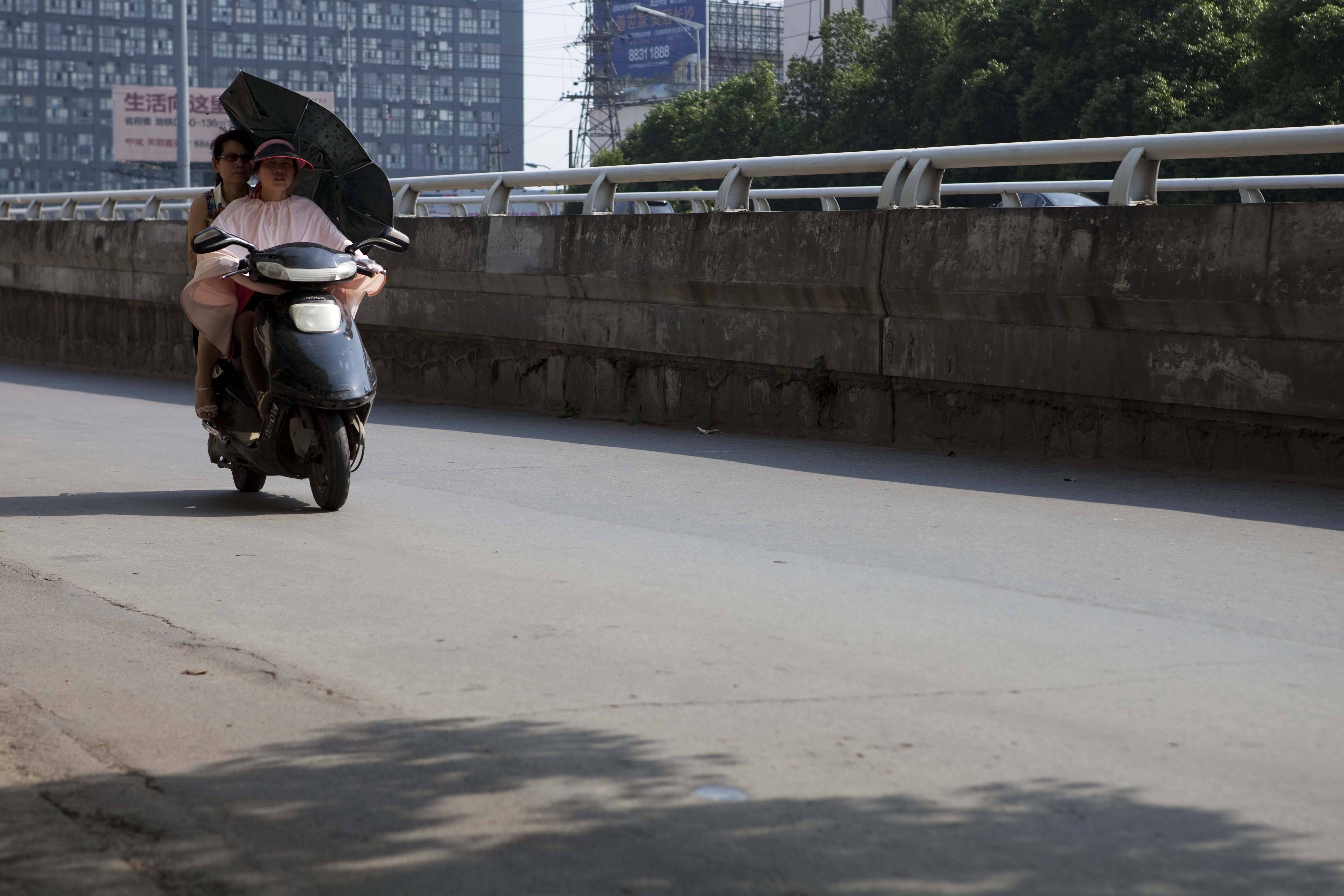皇冠公司的代理怎么拿_长沙即将降温降雨皇冠公司的代理怎么拿!但这是一道“送命题”:“烤化”和“蒸桑拿”你选哪个?