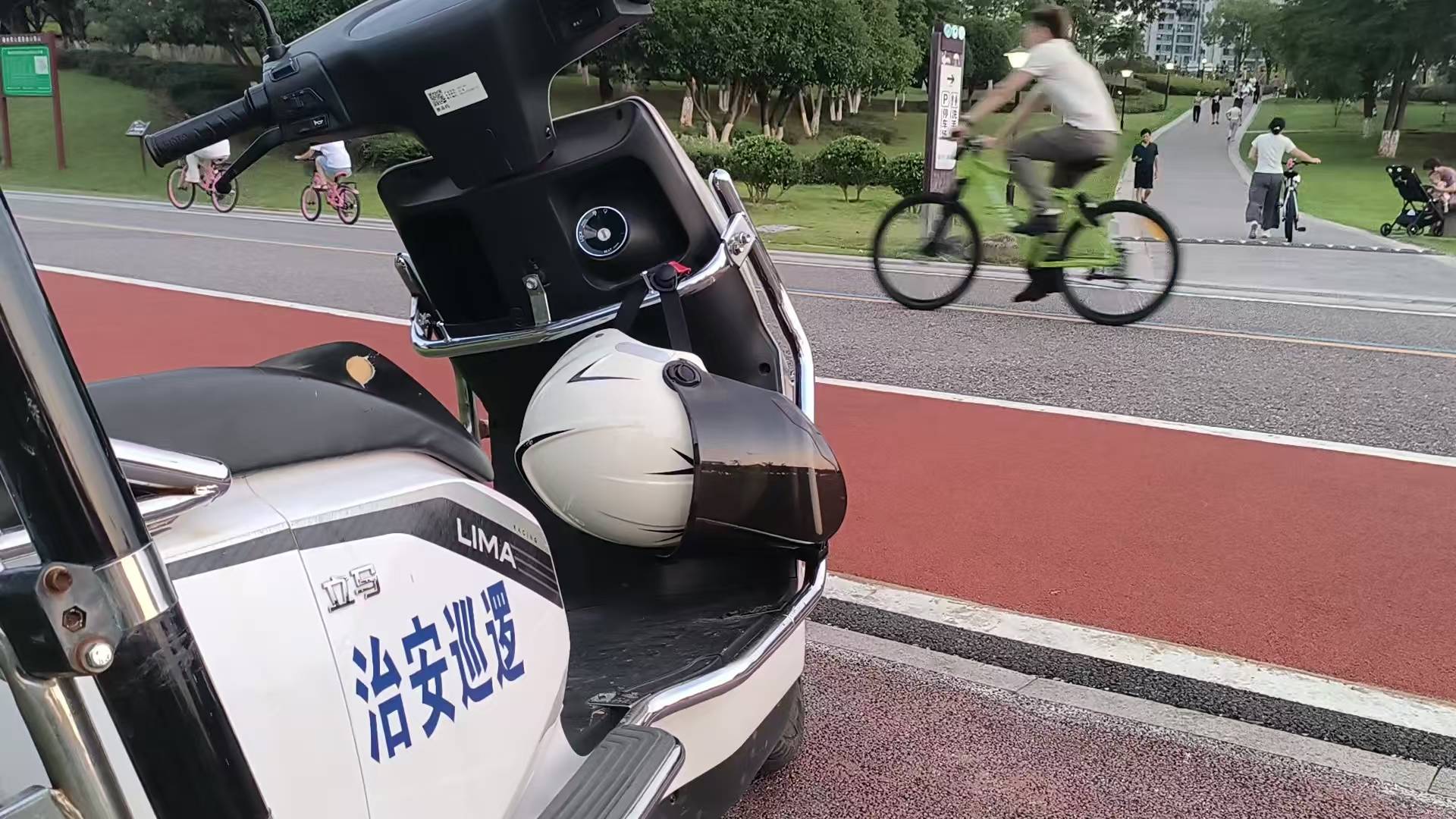 体育皇冠信用网_“时不时看到120来!”长沙一公园夜骑事故频发体育皇冠信用网,记者探访!多方回应