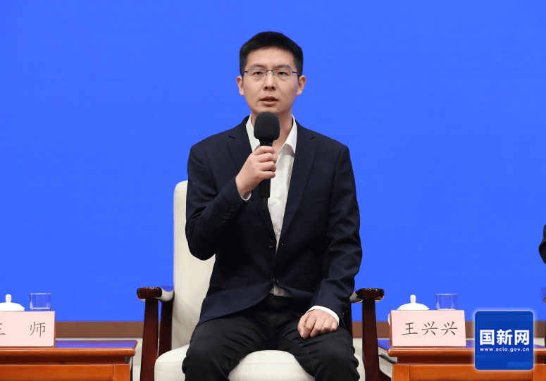 皇冠信用網账号_宇树科技创始人王兴兴:目前机器人和AI都面临很大挑战皇冠信用網账号,需全球共同努力推动