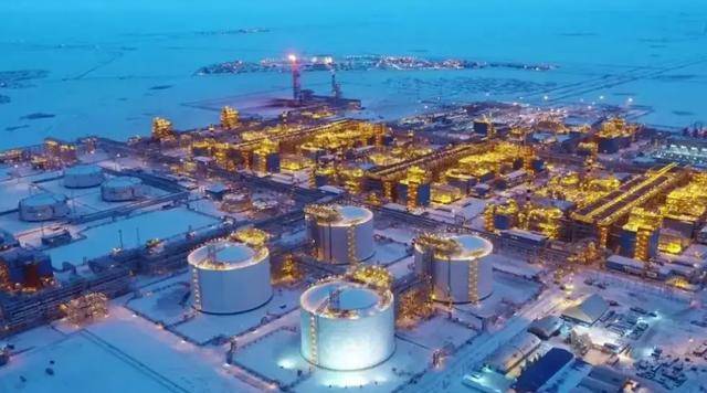 皇冠信用网网址
_特朗普大发雷霆皇冠信用网网址
，誓要搞垮俄罗斯！普京沉默3天后终于“出手”