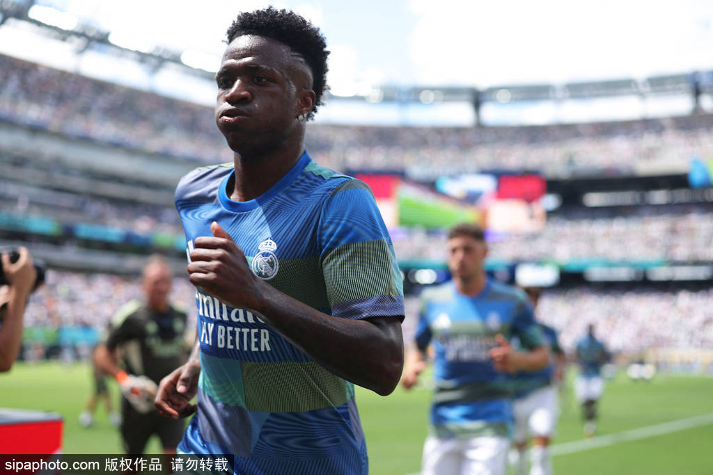 皇冠代理管理端
_创历史皇冠代理管理端
!沙特开3.5亿欧求购维尼修斯 5年合同价值10亿