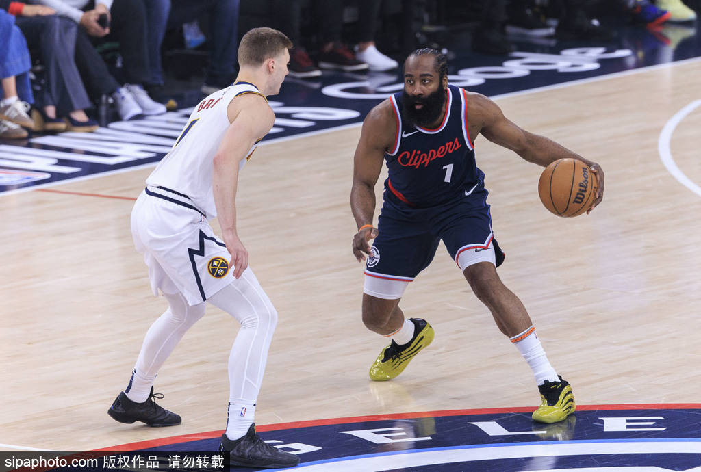 皇冠信用网代理申请_快船队的豪赌:比尔让出号码皇冠信用网代理申请,保罗再战NBA