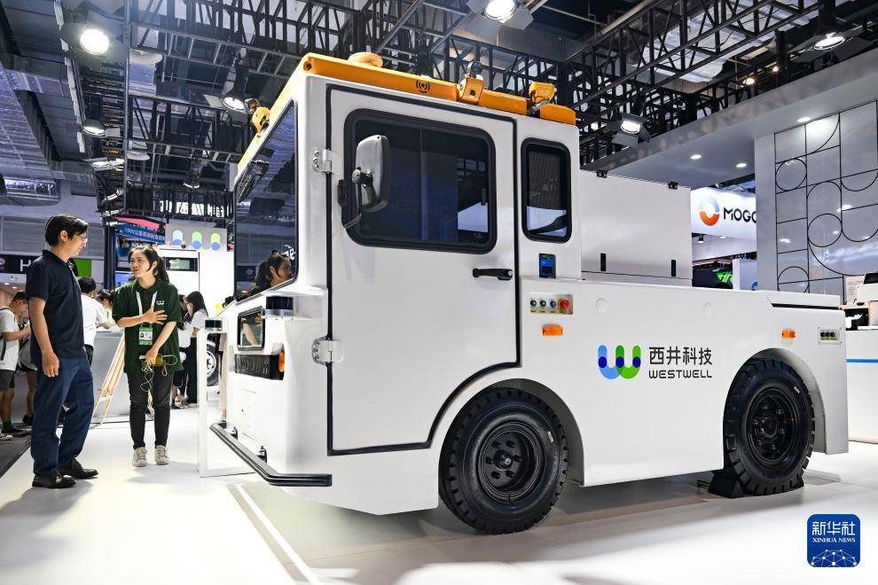 皇冠皇冠信用网会员注册
_在世界人工智能大会 感受科技之美