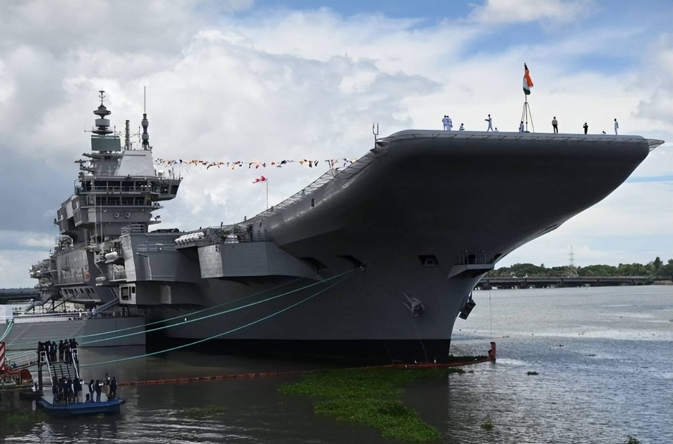 皇冠足球平台在哪里注册
_俄唯一航母或被出售皇冠足球平台在哪里注册
,当年1美元买航母的印度,这回不当冤大头