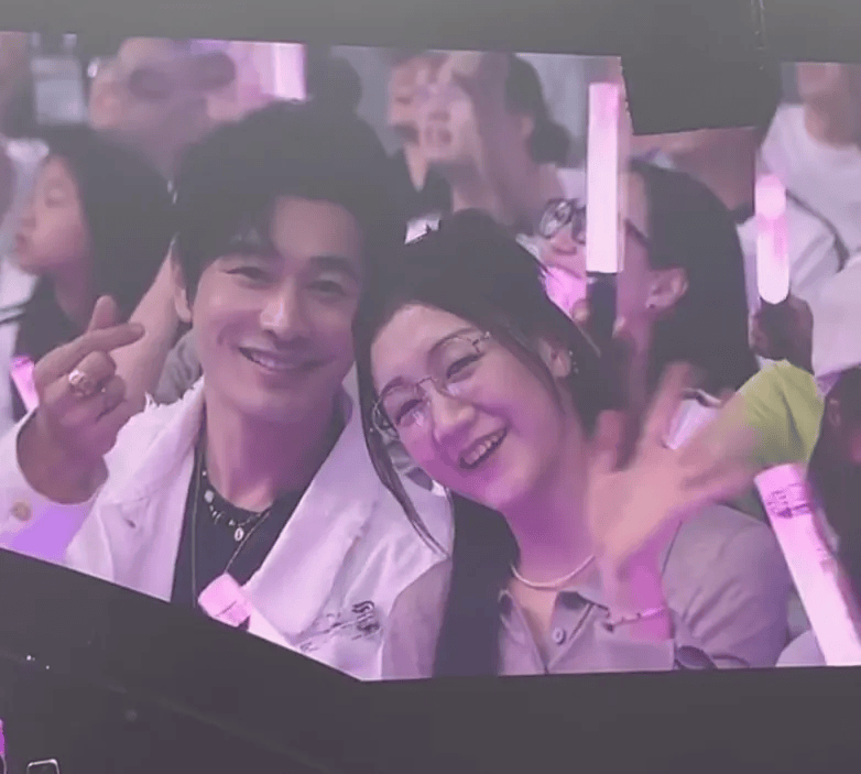 皇冠信用網怎么租
_岳云鹏演唱会一幕刷屏:伴舞们是怎么忍住不笑的皇冠信用網怎么租
!