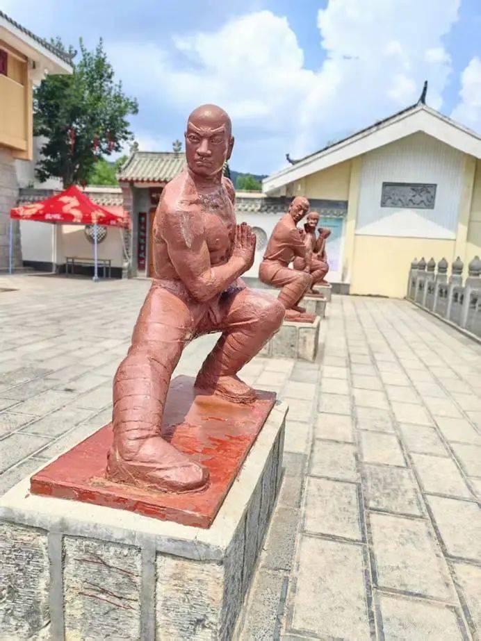 皇冠信用网在线开户
_突然失去住持的少林寺皇冠信用网在线开户
,戒备森严