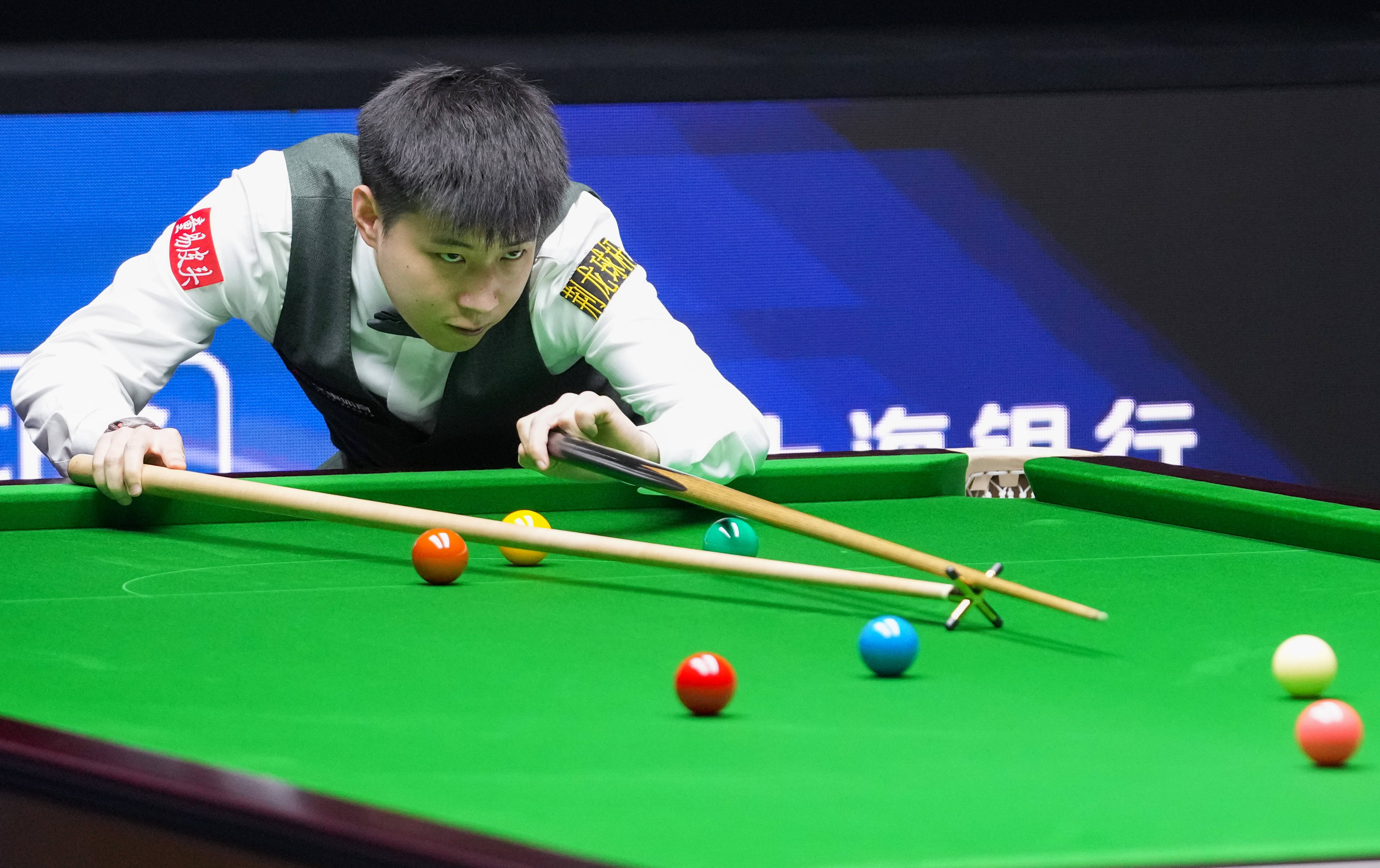 皇冠信用网登2代理
_斯诺克上海大师赛丨赵心童对阵威尔逊