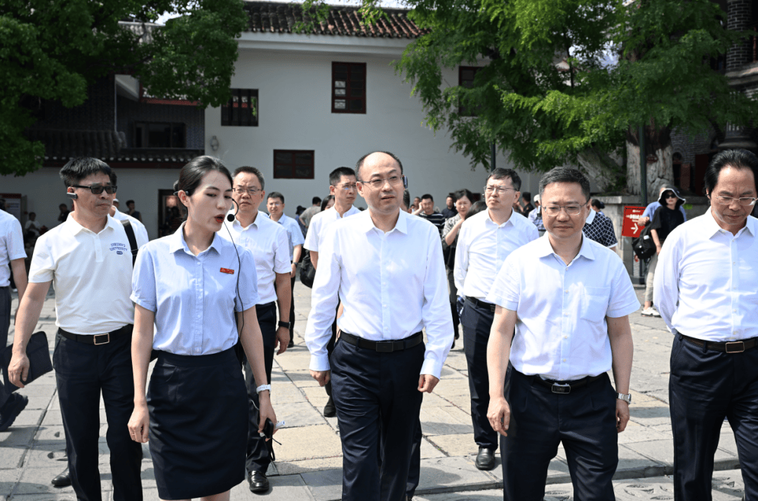 皇冠信用網登2代理
_浙江大学考察团莅临皇冠信用網登2代理
我市考察交流