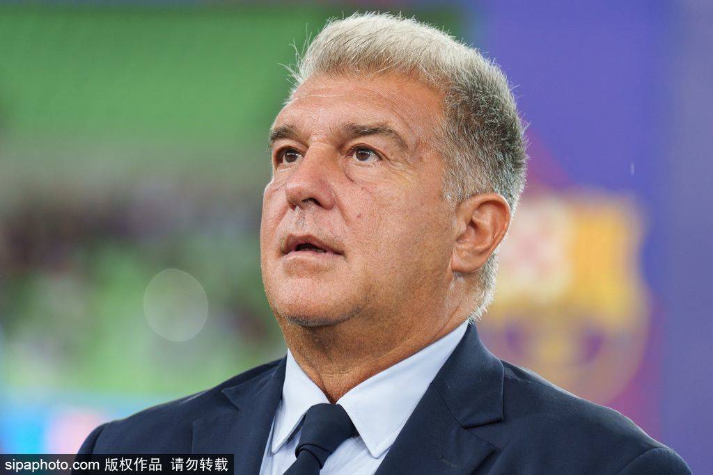 皇冠信用網结算日是哪天
_曼联终获本杰明·谢什科皇冠信用網结算日是哪天
!三年追逐终于开花结果