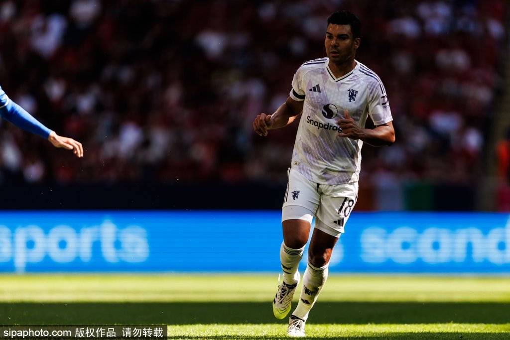 英格兰冠军联赛
_勒伯夫:如果我是塞斯科英格兰冠军联赛
,我会选择纽卡而非曼联