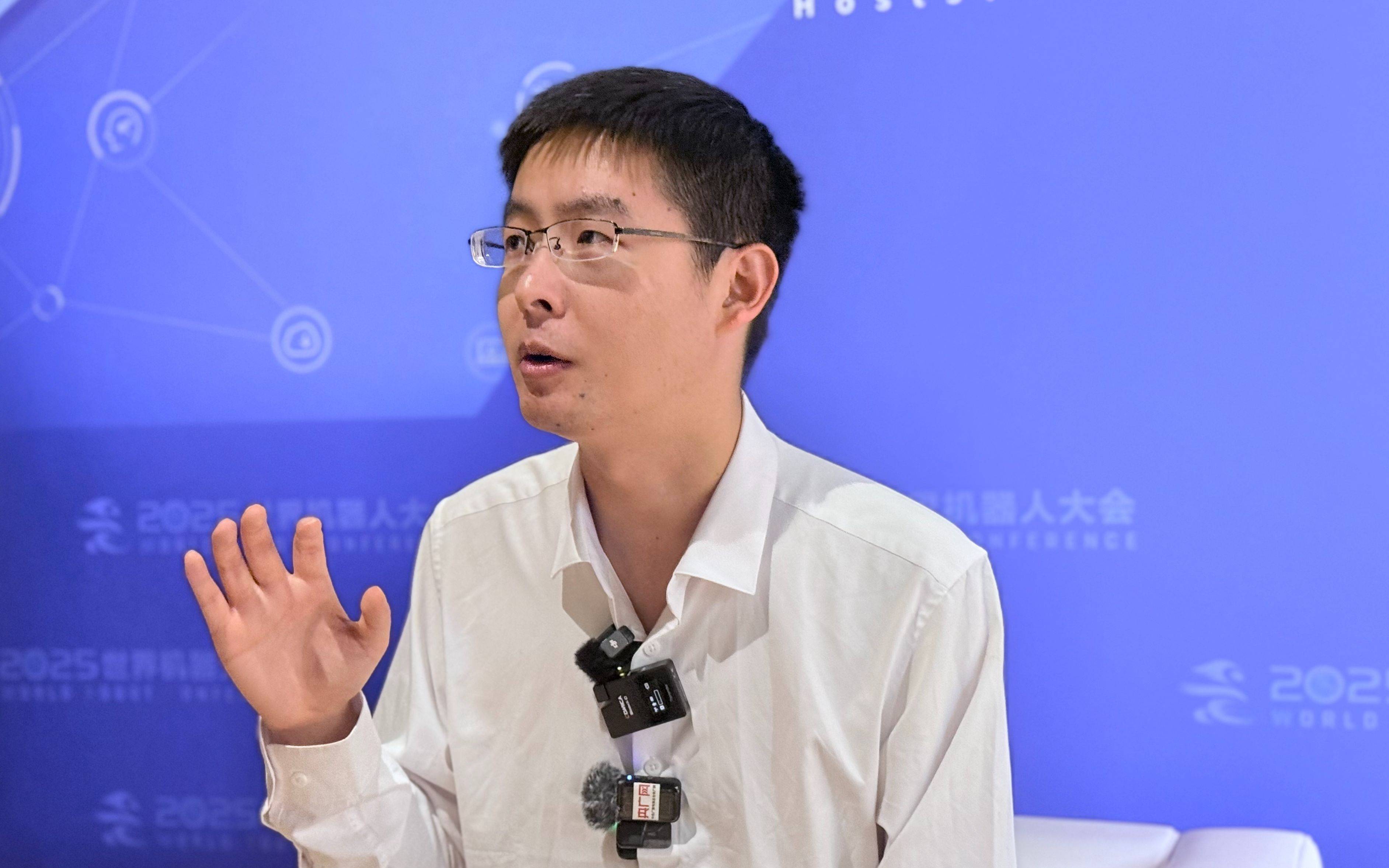 保加利亚甲组联赛
_宇树王兴兴:当机器人能大量干活时保加利亚甲组联赛
,没准可以考虑“收税”