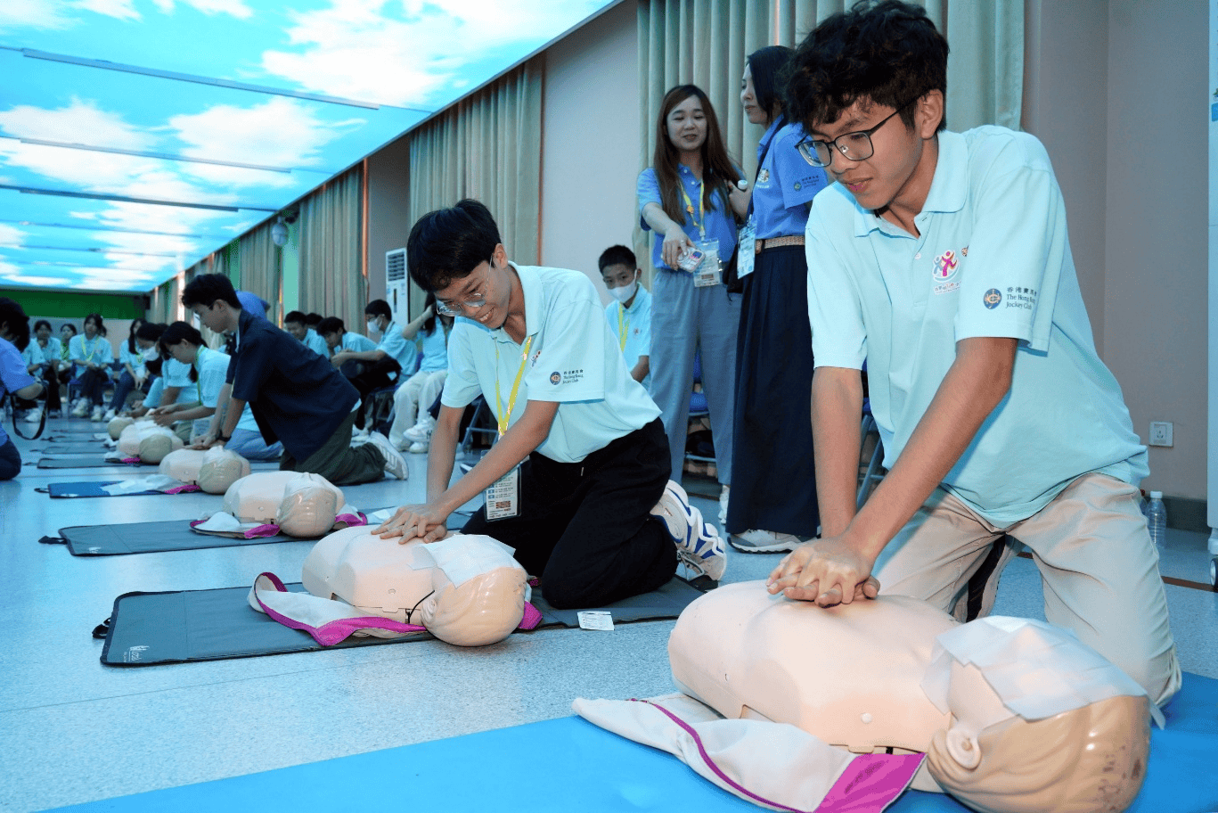皇冠信用网怎么代理
_香港赛马会支持“共创明‘Teen’计划”四川学习交流团