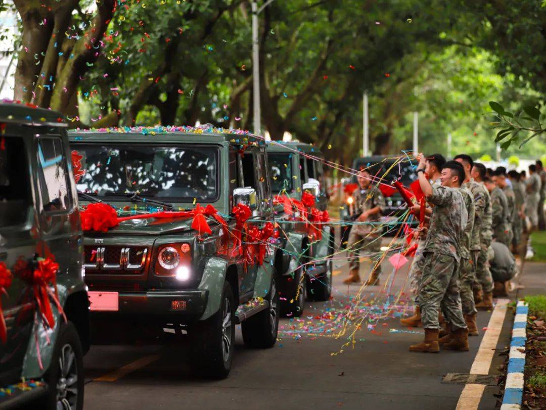 英格兰超级联赛_恭喜英格兰超级联赛,他们结婚了!