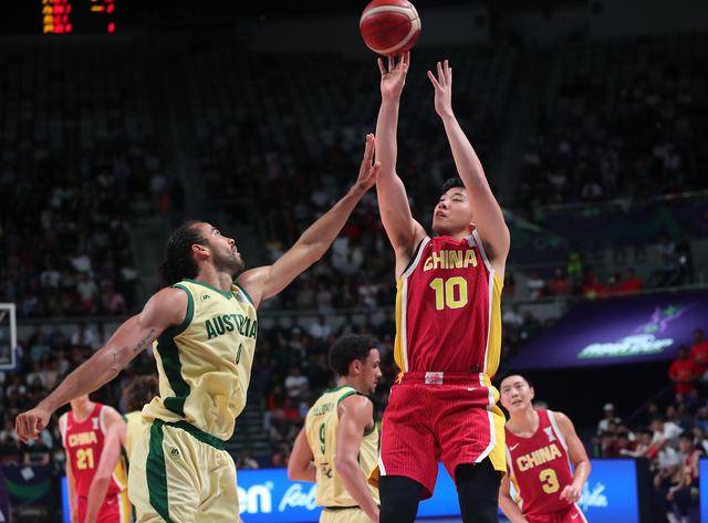 租用足球平台_中国男篮队员王俊杰:下一次租用足球平台,我们把这一分赢回来