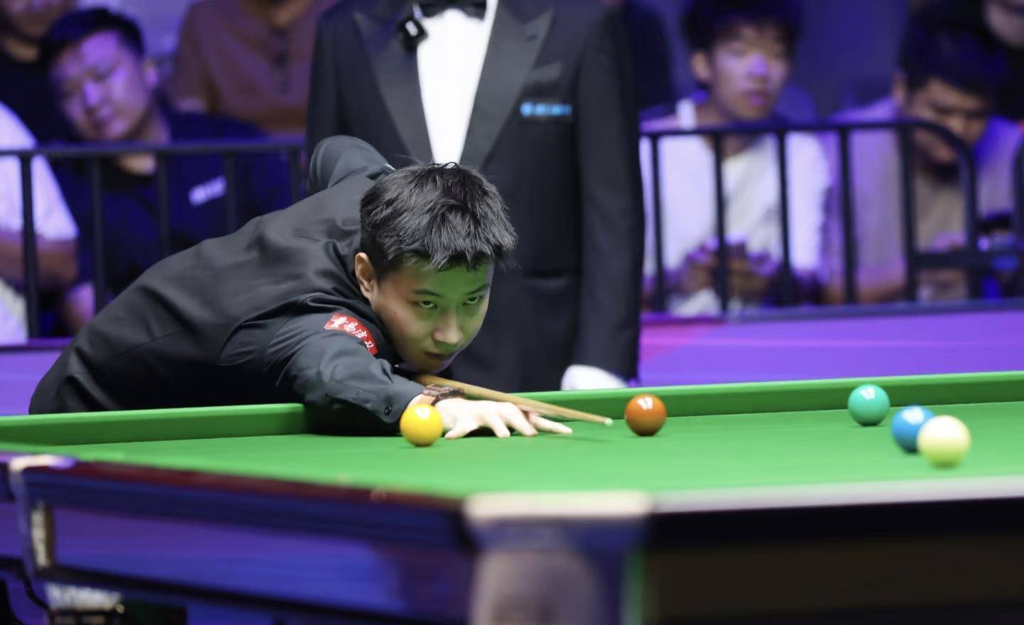 如何申请皇冠信用盘
_赵心童两杆破百淘汰史蒂文斯如何申请皇冠信用盘
,晋级斯诺克武汉公开赛32强