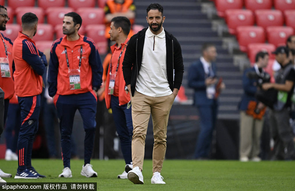 皇冠信用网怎么租_曼联挑战布伦特福德:阿莫林披露四大主力缺阵困境