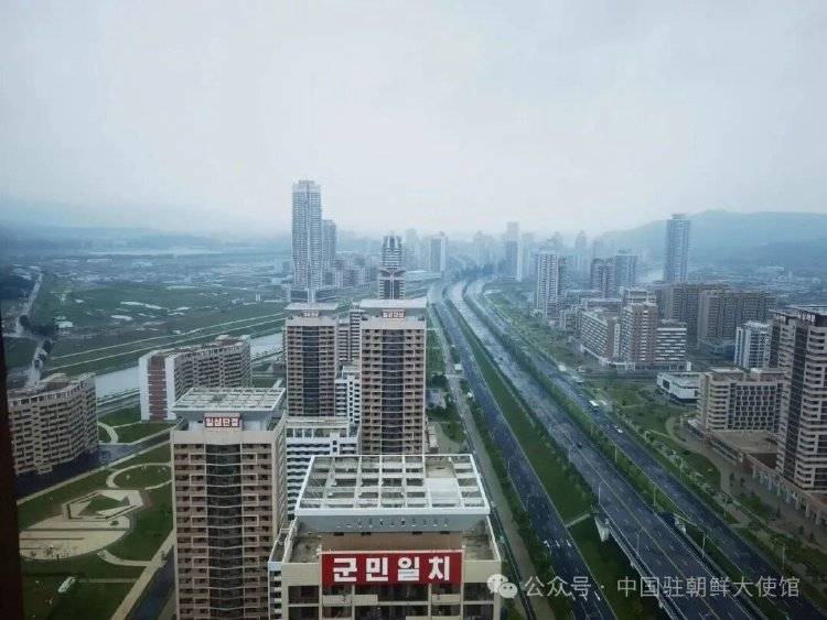 皇冠信用网会员开户_中国外交官镜头里的朝鲜:平壤建设新貌