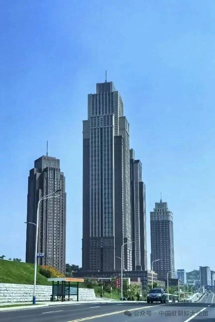 皇冠信用网会员开户_中国外交官镜头里的朝鲜:平壤建设新貌