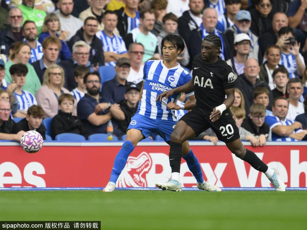 皇冠信用盘APP下载_查洛巴红牌风波:VAR回放揭示英超争议判罚背后的真相