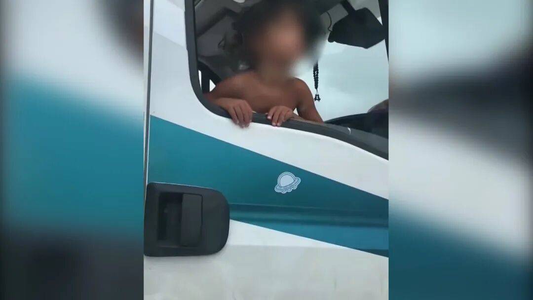 皇冠信用网代理注册_村民:“野人小孩”父亲上山“灵修”后就不正常皇冠信用网代理注册了